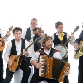 Iron Broo Ceilidh Band