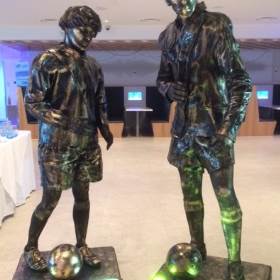 Still Living Statues