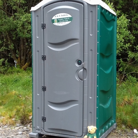 Single portable toilet resize