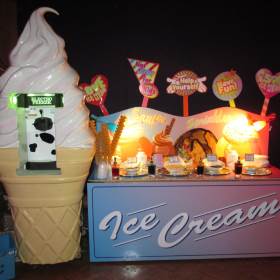 Ice Cream Factory with structure