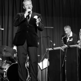 Jonny Gray Swing Singer