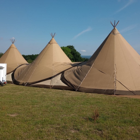 Fridge trailer supplied for outdoor wedding