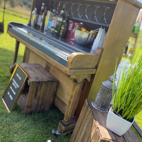Albert and Charlie’s Mobile Bars ltd