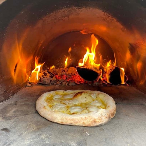 WOOD FIRED PIZZA BAR